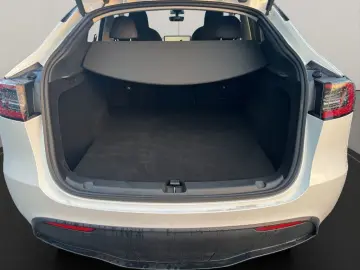 TESLA Model Y Long Range Dual