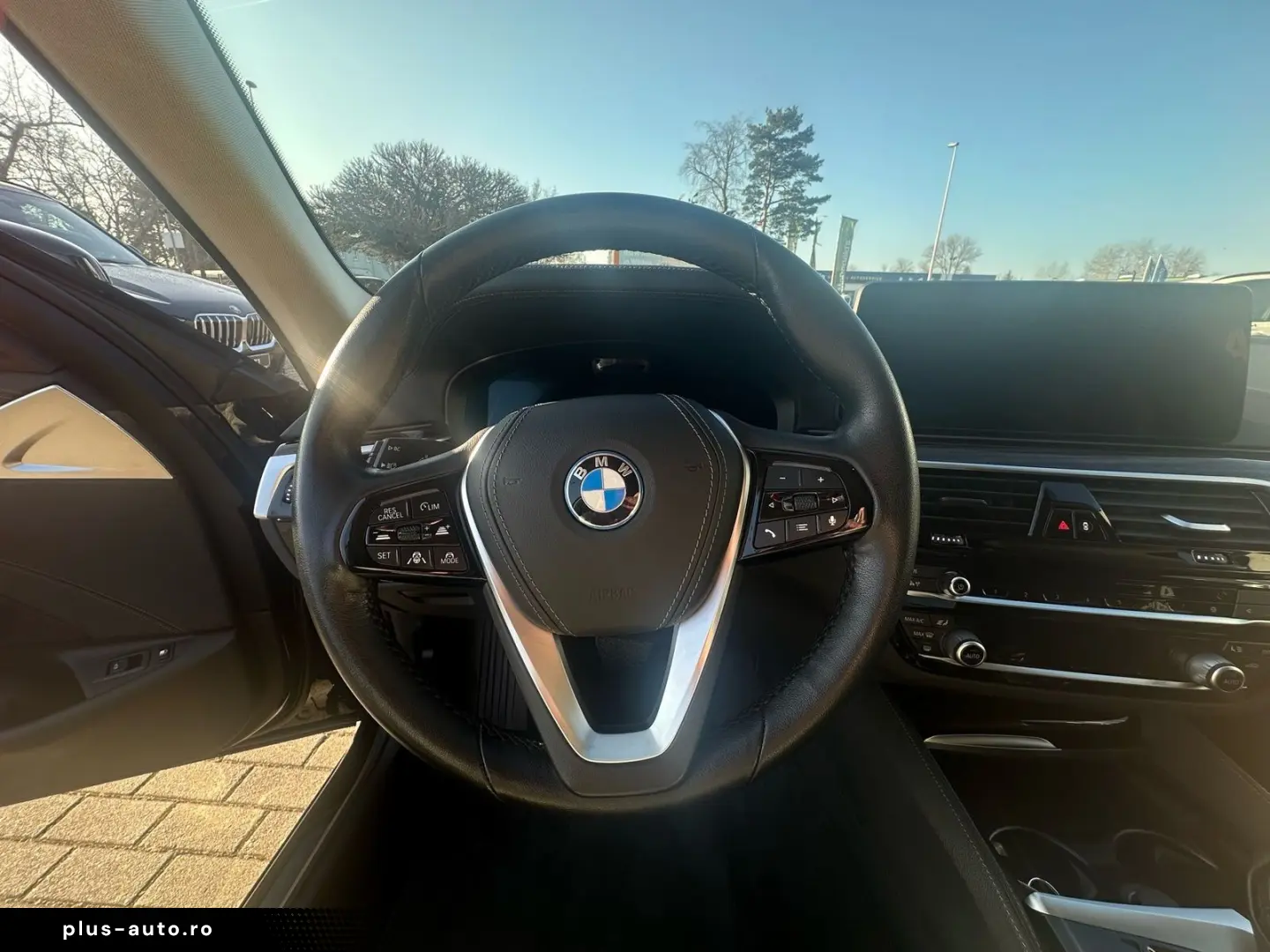 BMW 520e Limousine Head-Up HiFi DAB WLAN Komfortzg.