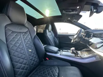 AUDI Q8 45 TDI S-Line quattro