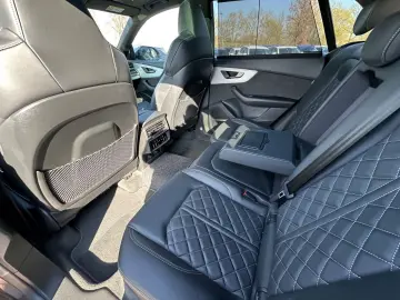 AUDI Q8 45 TDI S-Line quattro