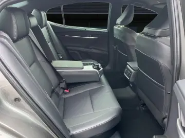 Toyota Camry 2.5 Hybrid Executive