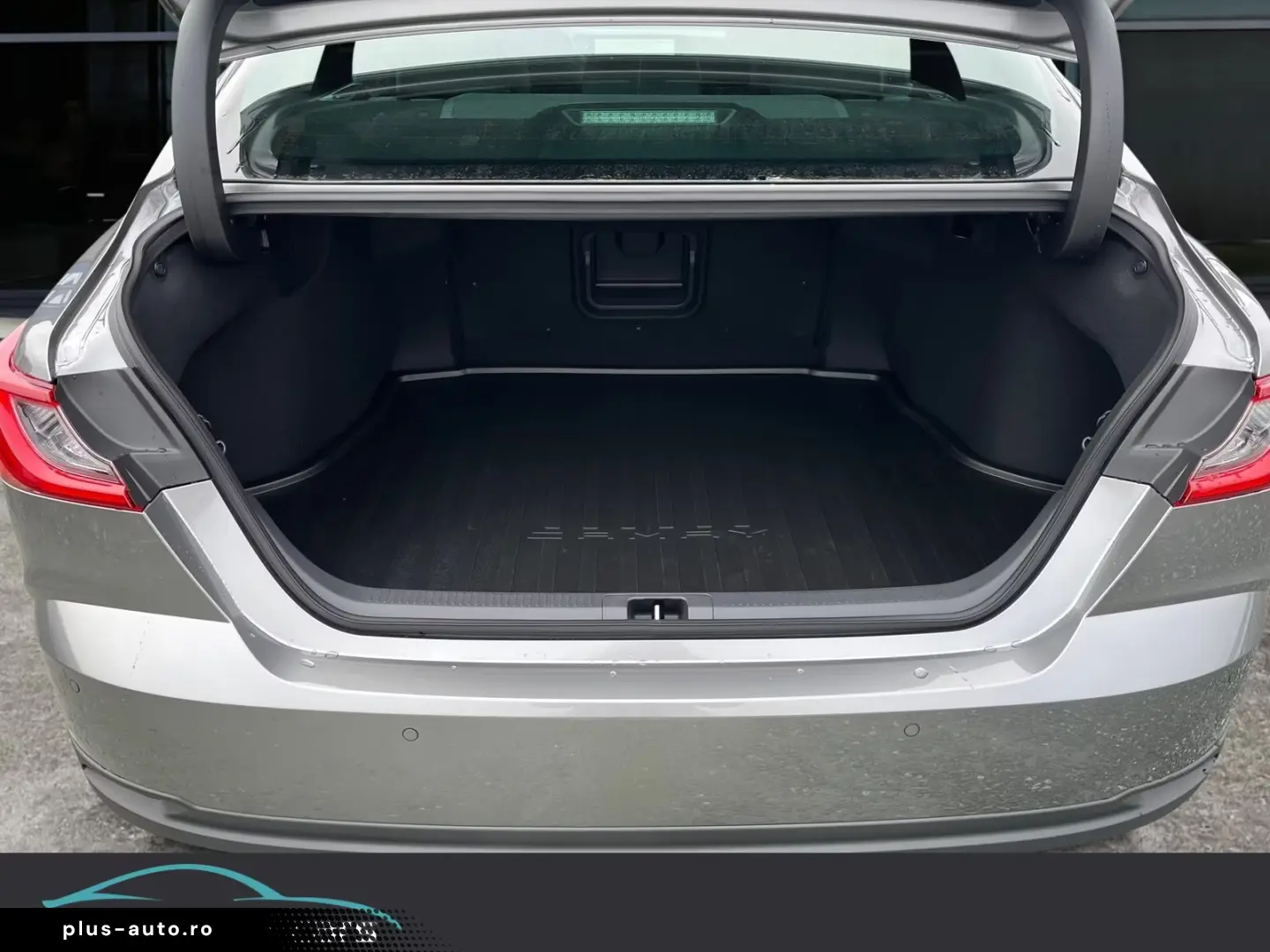 Toyota Camry 2.5 Hybrid Executive