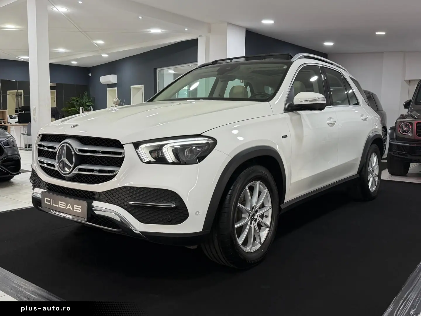 MERCEDES-BENZ GLE 350 de 4M PANO 360 BURM LEDER-BEIGE