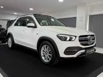 MERCEDES-BENZ GLE 350 de 4M PANO 360 BURM LEDER-BEIGE