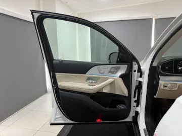 MERCEDES-BENZ GLE 350 de 4M PANO 360 BURM LEDER-BEIGE