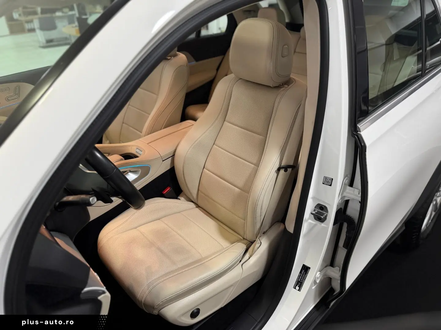 MERCEDES-BENZ GLE 350 de 4M PANO 360 BURM LEDER-BEIGE