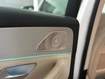 MERCEDES-BENZ GLE 350 de 4M PANO 360 BURM LEDER-BEIGE