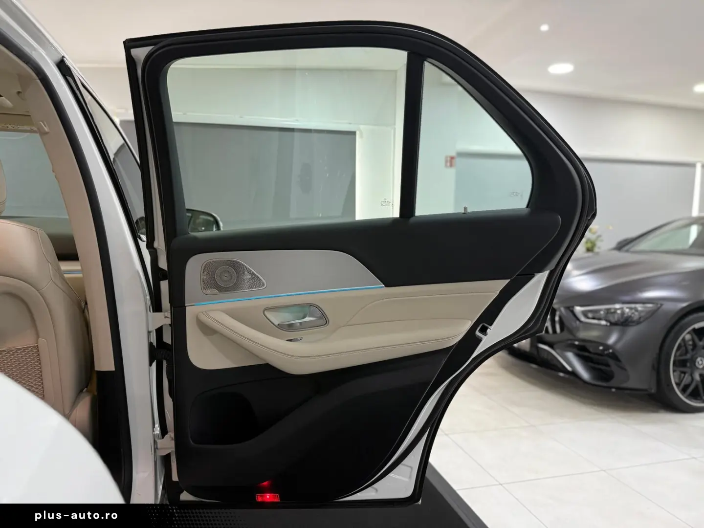 MERCEDES-BENZ GLE 350 de 4M PANO 360 BURM LEDER-BEIGE