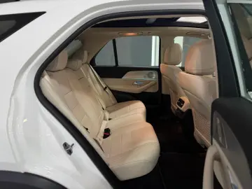 MERCEDES-BENZ GLE 350 de 4M PANO 360 BURM LEDER-BEIGE