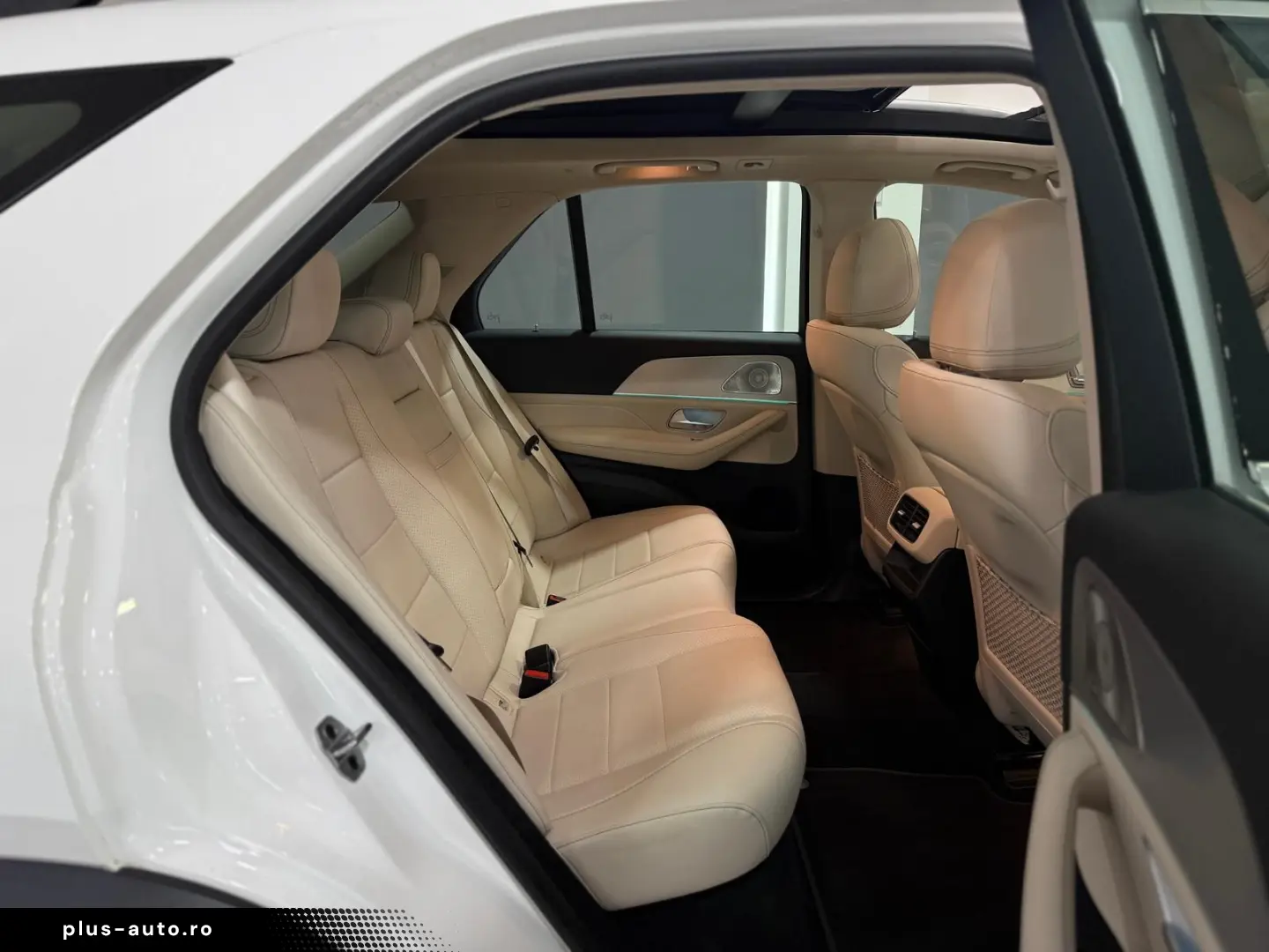 MERCEDES-BENZ GLE 350 de 4M PANO 360 BURM LEDER-BEIGE