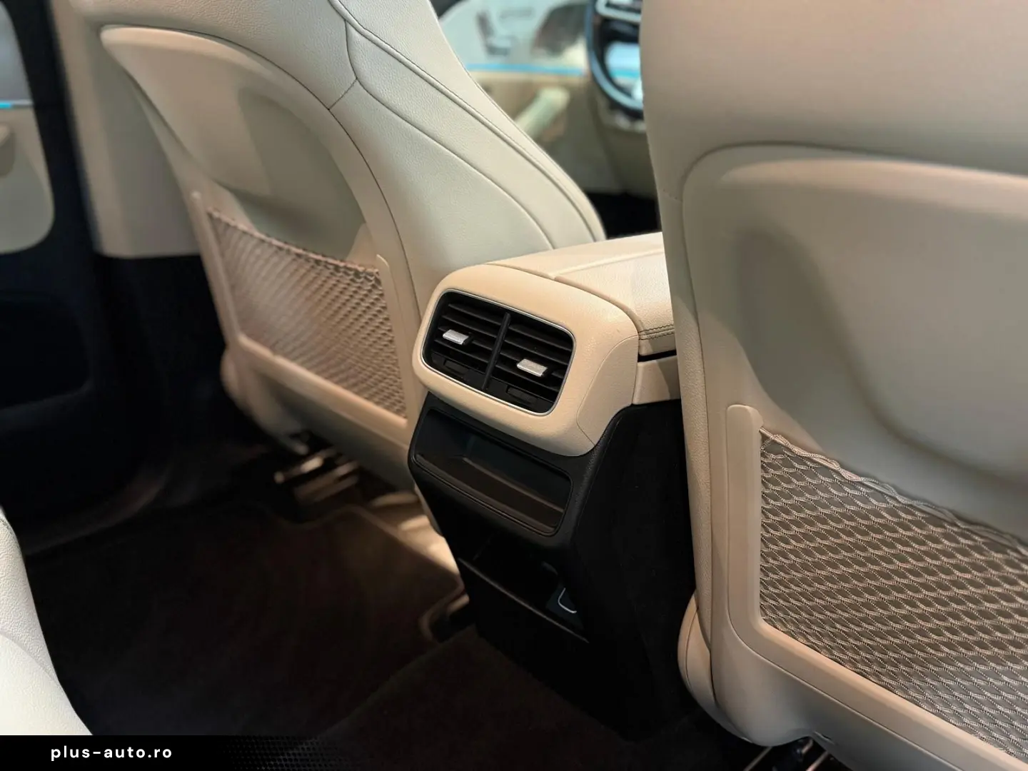 MERCEDES-BENZ GLE 350 de 4M PANO 360 BURM LEDER-BEIGE