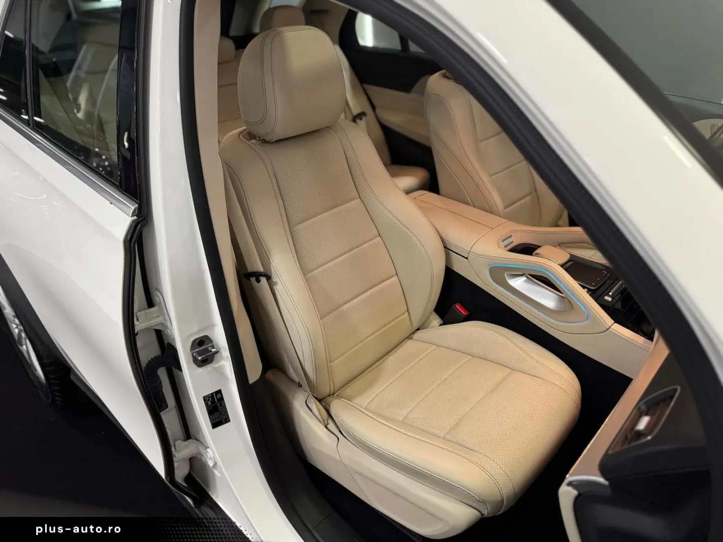 MERCEDES-BENZ GLE 350 de 4M PANO 360 BURM LEDER-BEIGE