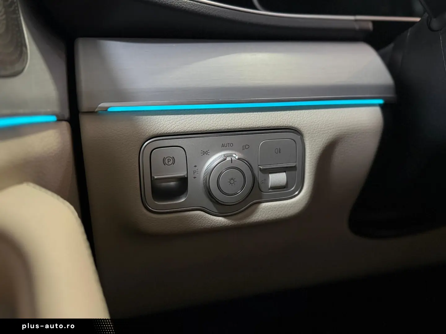 MERCEDES-BENZ GLE 350 de 4M PANO 360 BURM LEDER-BEIGE