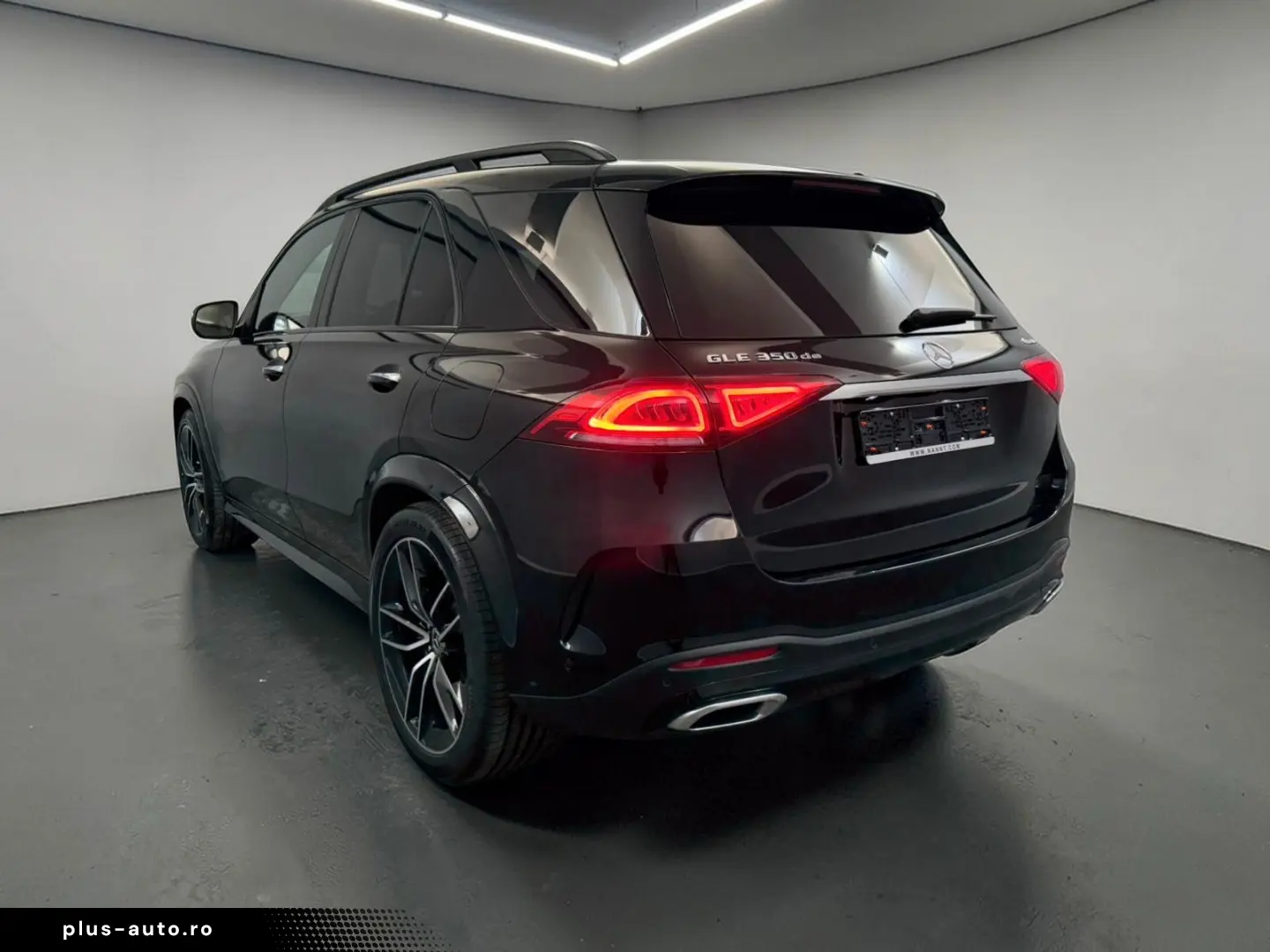 MERCEDES-BENZ GLE 350 de AMG LINE PANO ACC AIRM HUD BURM LED