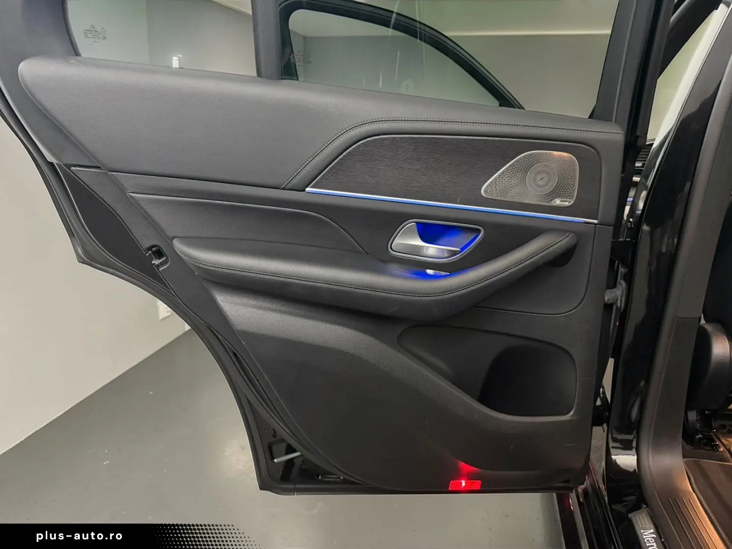 MERCEDES-BENZ GLE 350 de AMG LINE PANO ACC AIRM HUD BURM LED
