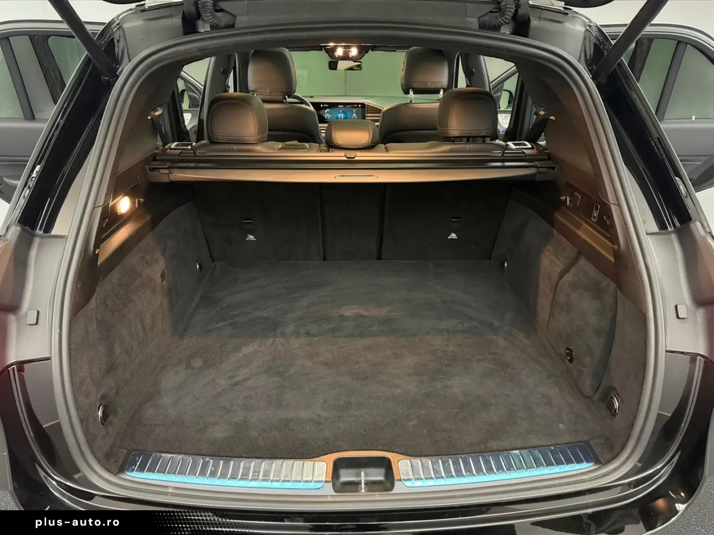 MERCEDES-BENZ GLE 350 de AMG LINE PANO ACC AIRM HUD BURM LED