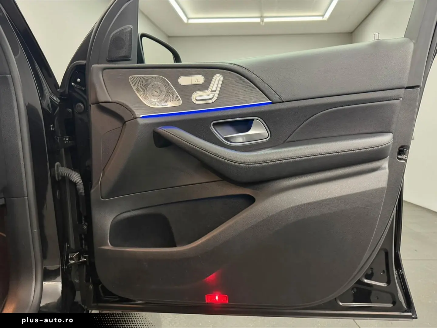 MERCEDES-BENZ GLE 350 de AMG LINE PANO ACC AIRM HUD BURM LED