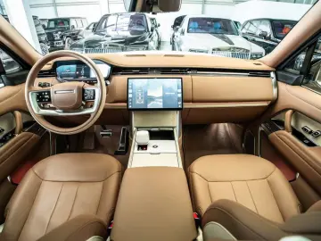 LAND ROVER Range Rover P615 LWB SV