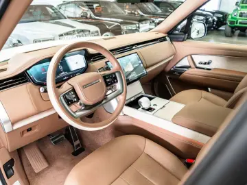 LAND ROVER Range Rover P615 LWB SV