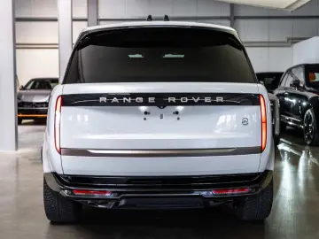LAND ROVER Range Rover P615 LWB SV