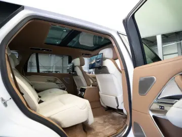 LAND ROVER Range Rover P615 LWB SV