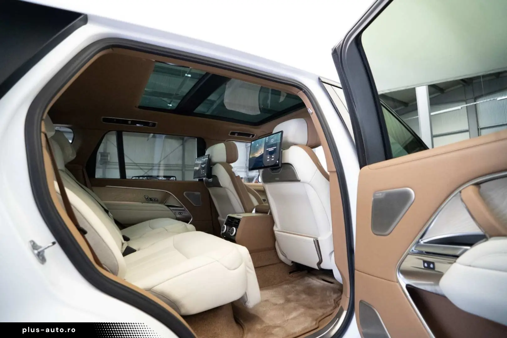 LAND ROVER Range Rover P615 LWB SV