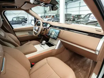 LAND ROVER Range Rover P615 LWB SV