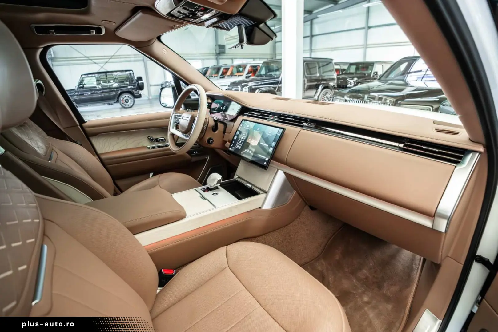 LAND ROVER Range Rover P615 LWB SV