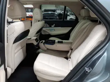 MERCEDES-BENZ GLE 300 d 4M-AMG Excl Airm PANO AHK StHz