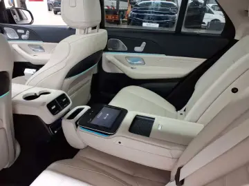 MERCEDES-BENZ GLE 300 d 4M-AMG Excl Airm PANO AHK StHz