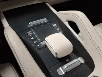 MERCEDES-BENZ GLE 300 d 4M-AMG Excl Airm PANO AHK StHz