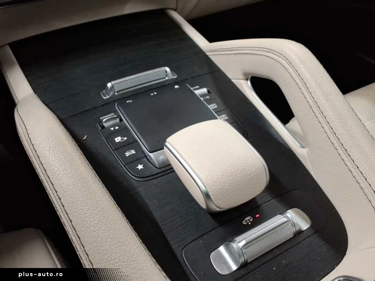 MERCEDES-BENZ GLE 300 d 4M-AMG Excl Airm PANO AHK StHz