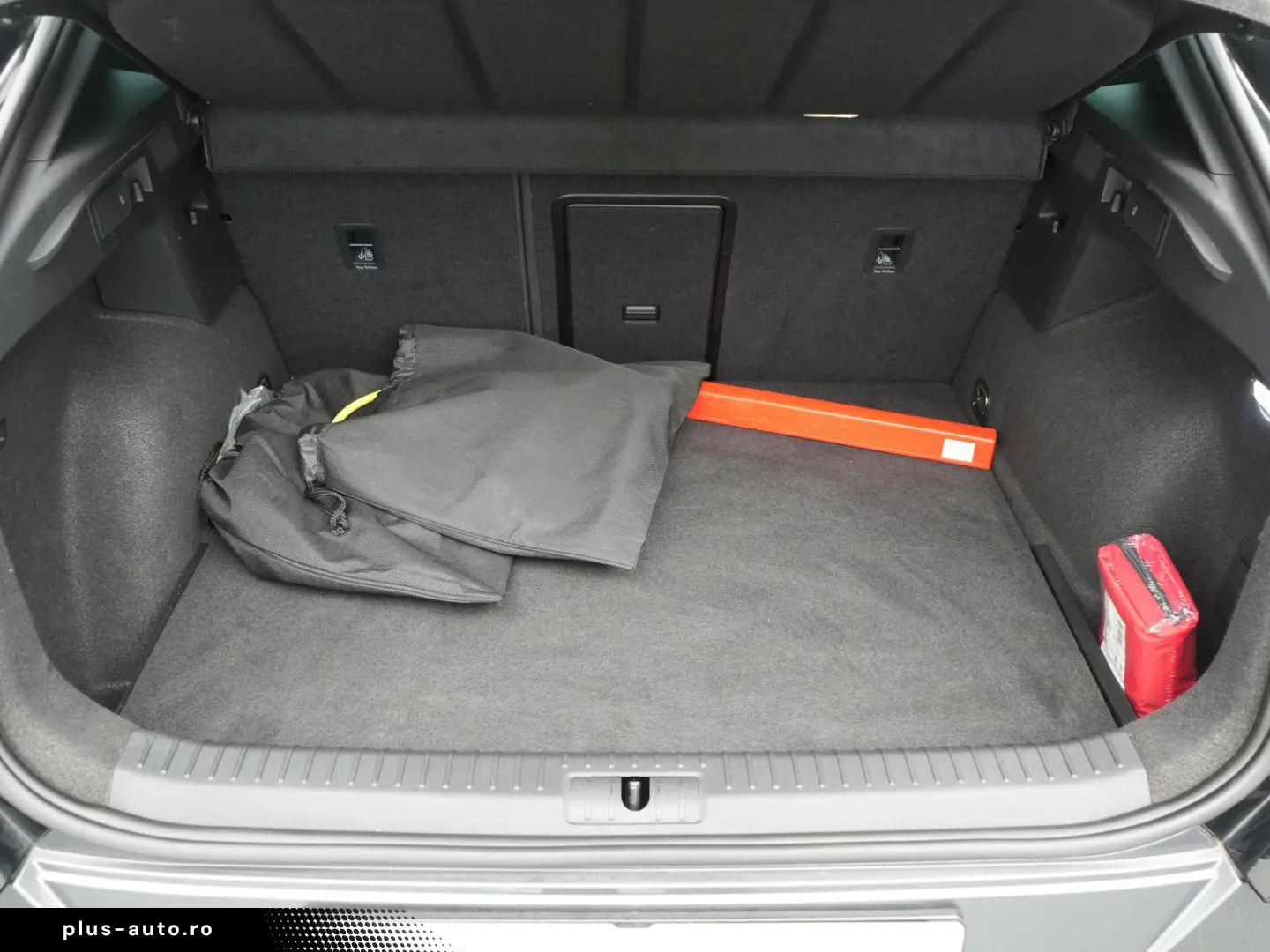 CUPRA Formentor VZ DCC KAM SHZ CARPLAY LED PDC LEDER