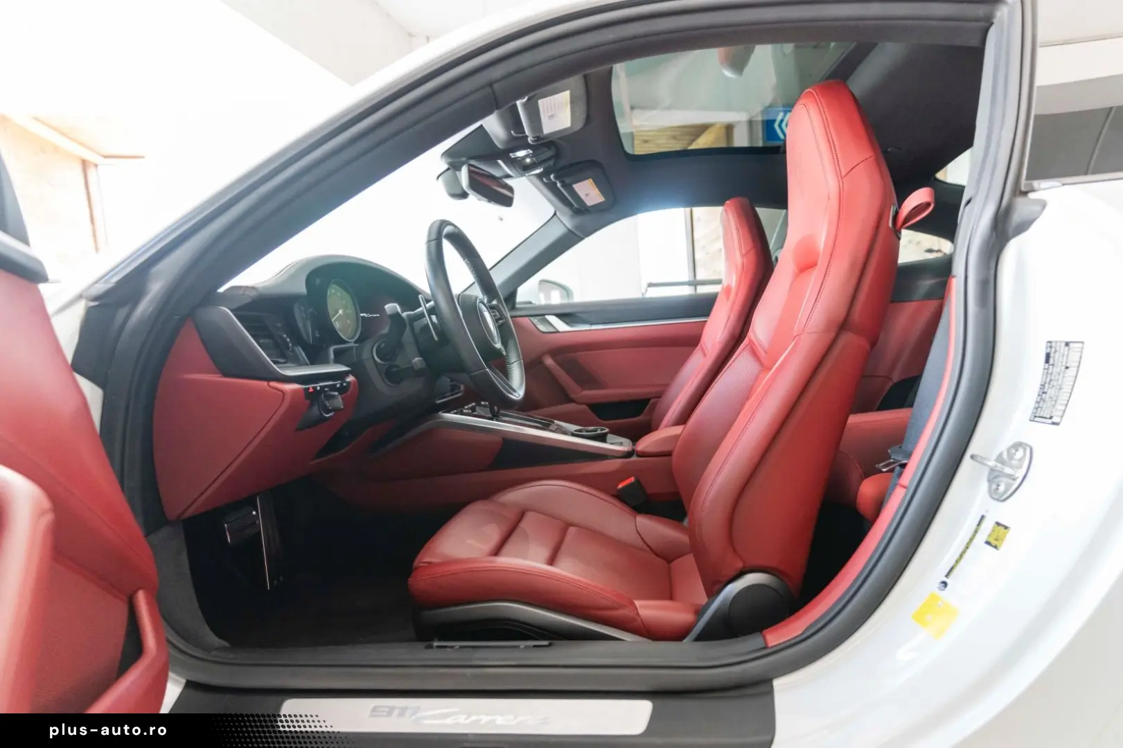 PORSCHE 911  Carrera 992 KAM PASM PDK LED CHRONO CARP