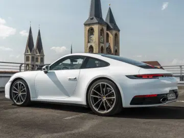 PORSCHE 911  Carrera 992 KAM PASM PDK LED CHRONO CARP