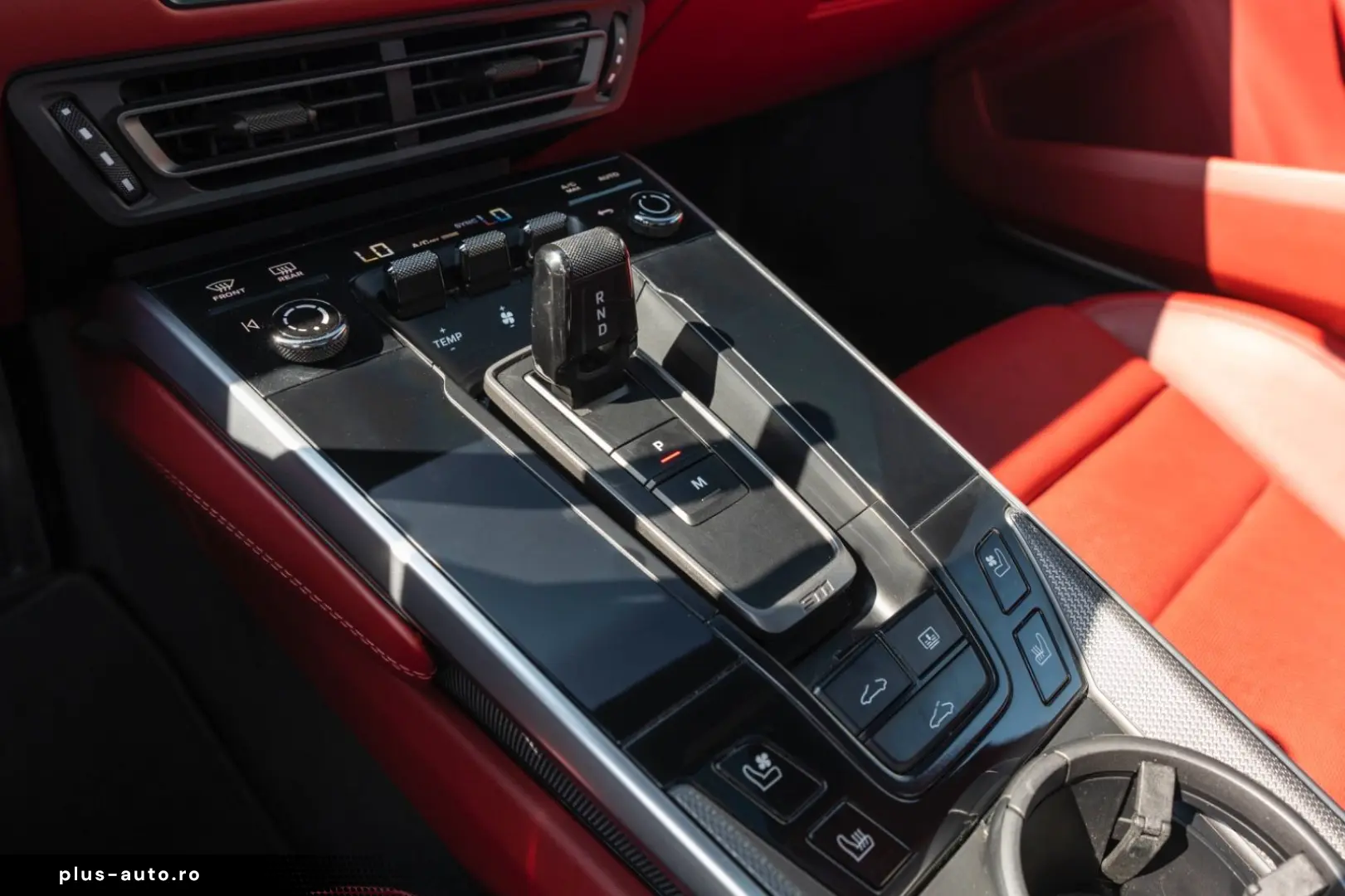 PORSCHE 911  Carrera 992 KAM PASM PDK LED CHRONO CARP