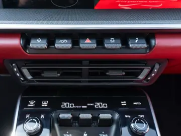 PORSCHE 911  Carrera 992 KAM PASM PDK LED CHRONO CARP