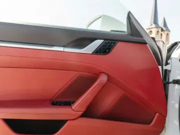 PORSCHE 911  Carrera 992 KAM PASM PDK LED CHRONO CARP