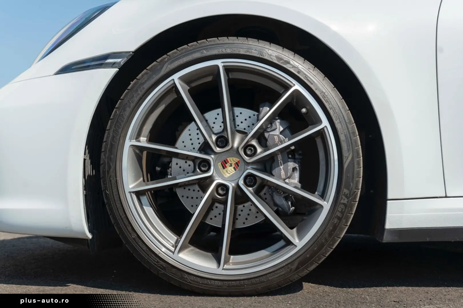 PORSCHE 911  Carrera 992 KAM PASM PDK LED CHRONO CARP