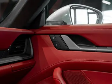 PORSCHE 911 992 Carrera 4 AWD MATRIX PASM