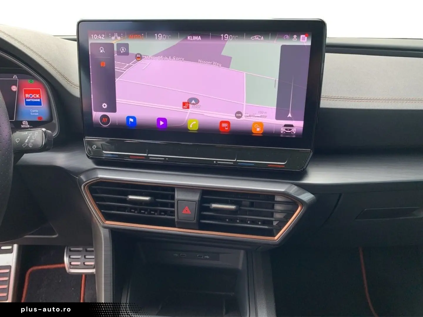 CUPRA Formentor 2.0 TSI DSG 4Drive VZ PANO AHK LEDER V