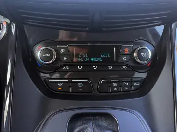 Ford Kuga 4x4 Titanium