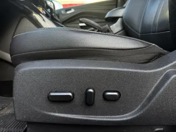 Ford Kuga 4x4 Titanium