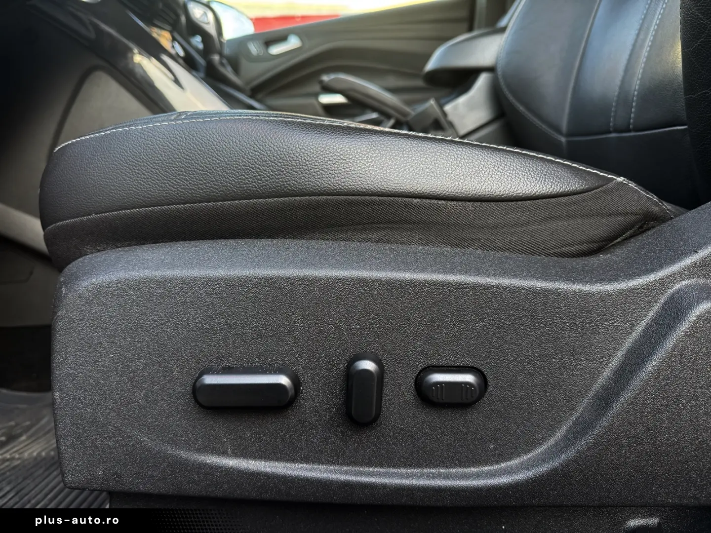 Ford Kuga 4x4 Titanium