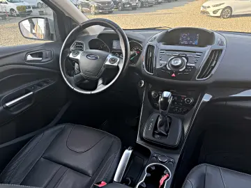 Ford Kuga 4x4 Titanium