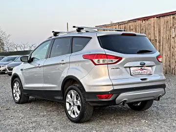 Ford Kuga 4x4 Titanium