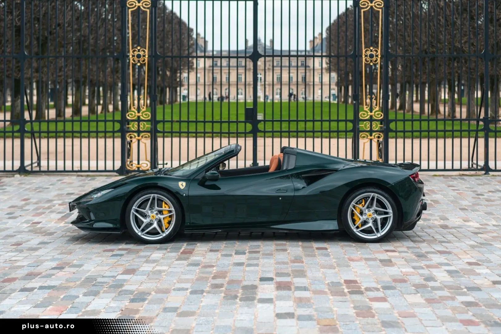 FERRARI F8 Spider - full carbon  low mileage  Xpel