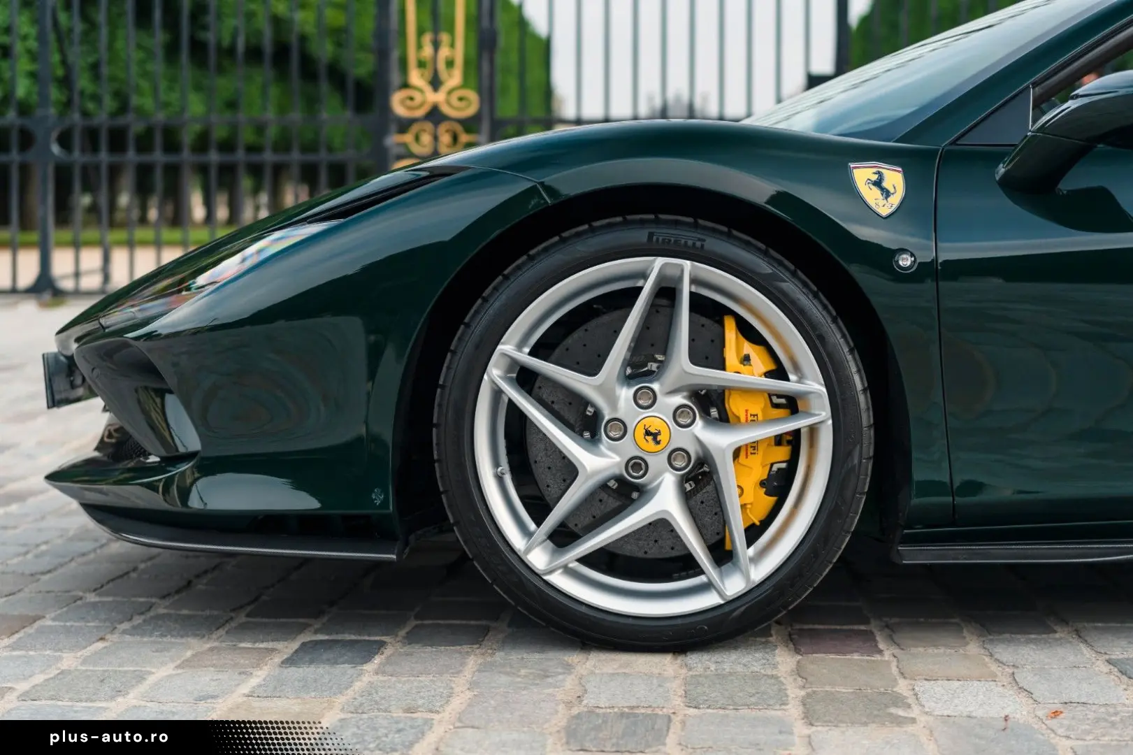 FERRARI F8 Spider - full carbon  low mileage  Xpel