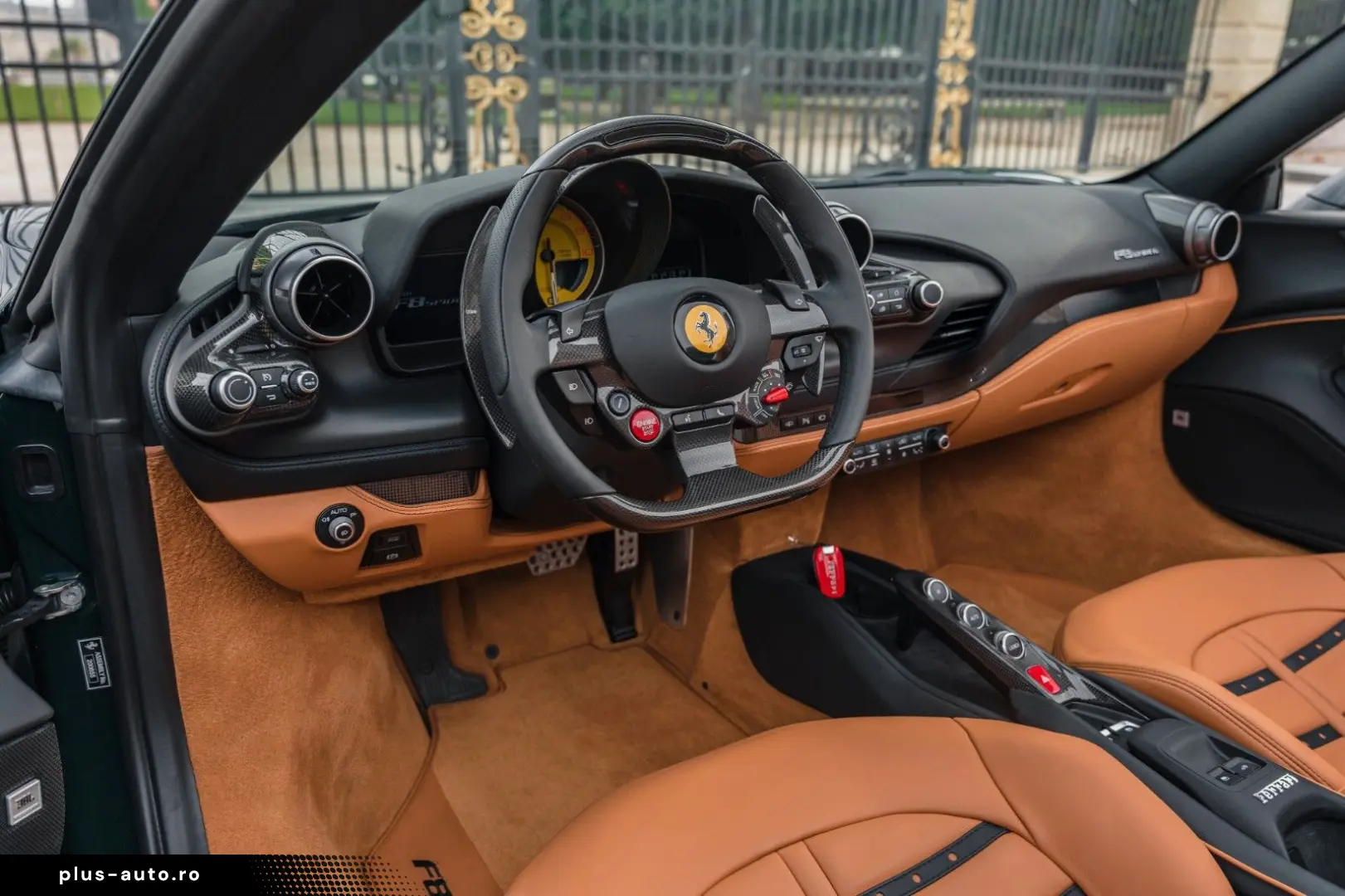 FERRARI F8 Spider - full carbon  low mileage  Xpel