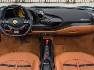 FERRARI F8 Spider - full carbon  low mileage  Xpel